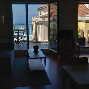Attic+views+terrace+parking Apartment